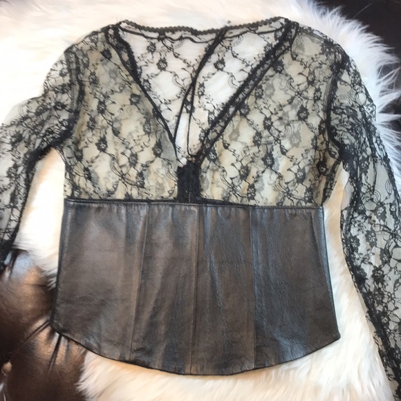 ✨HP✨Vintage Leather & Lace Top Gorgeous Cuffs! - Picture 6 of 16